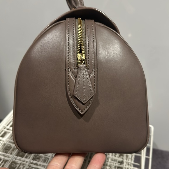 Luis Vuitton Neo Speedy with authentic LV bag charm. - Picture 6 of 17